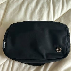 Lulu Lemon Belt Bag